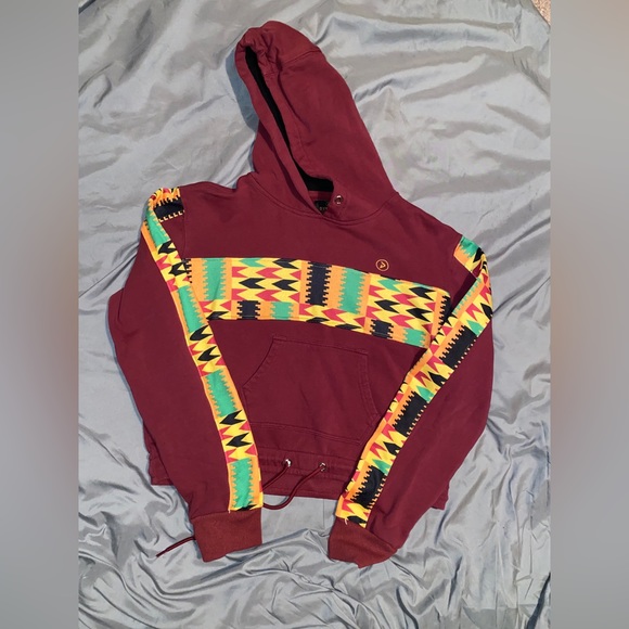 D’IYANU Kente Crop Pullover with Pocket - Picture 1 of 2